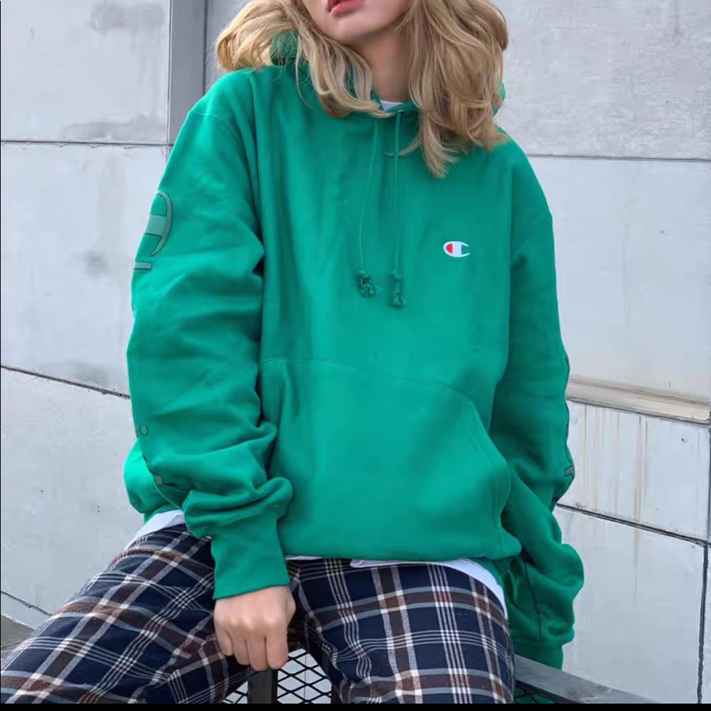 Champion UO Exclusive Reverse Weave Sweatshirt